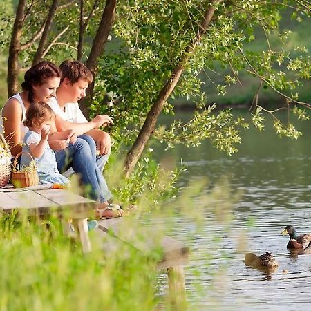 Villa Am See - Naehe Berlin Biesenthal Eksteriør billede